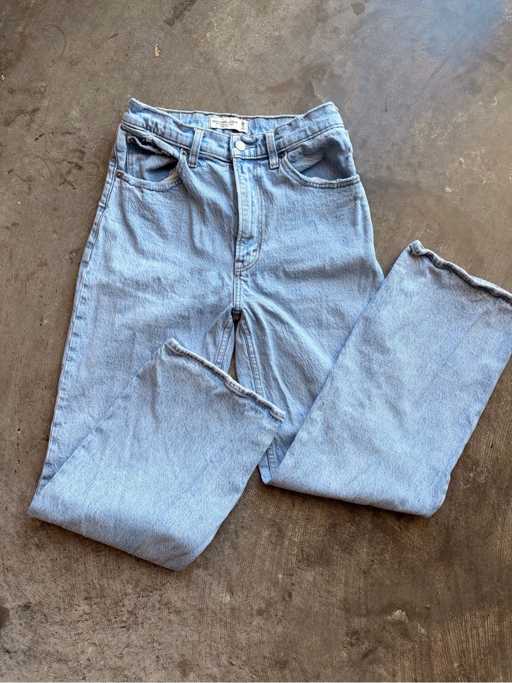 90’s Relaxed High Rise Jean
